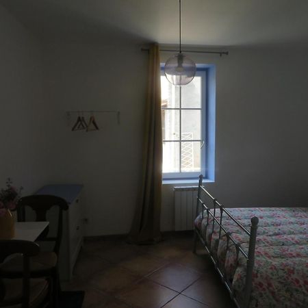 Auberge De La Petite Casserole Revest-des-Brousses Esterno foto